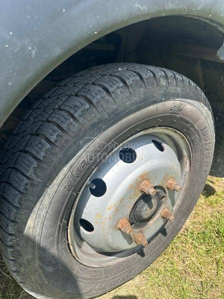 Renault Maxity 130 dxi