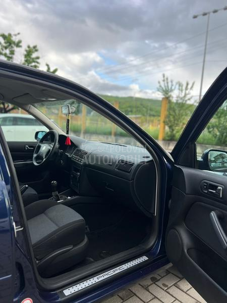 Volkswagen Golf 4 PACIFIC