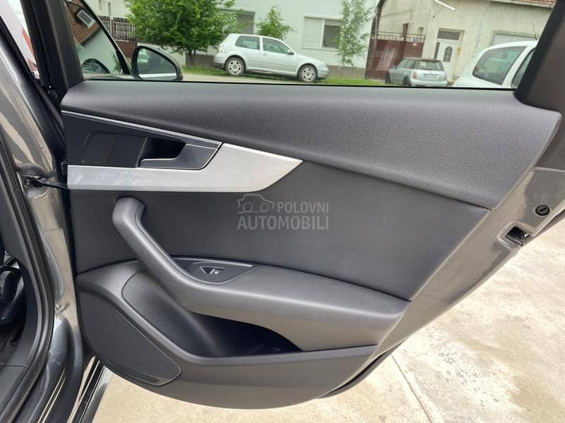 Audi A4 2.0  Pano/Matrix
