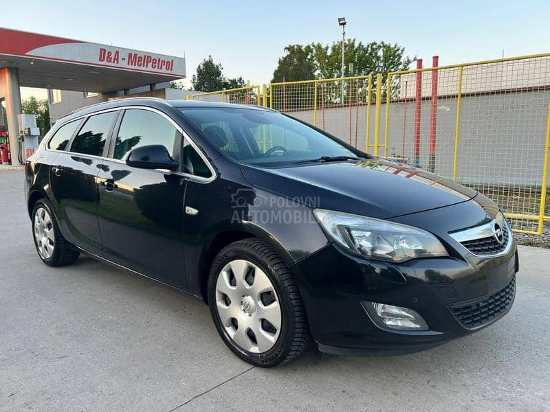 Opel Astra J 1.7 CDTI.