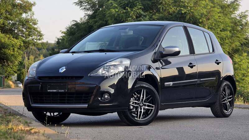 Renault Clio 2002 - 2016. god. -  kompletan auto u delovima