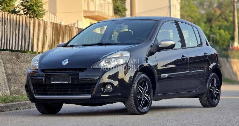 Renault Clio 2002 - 2016. god. -  kompletan auto u delovima