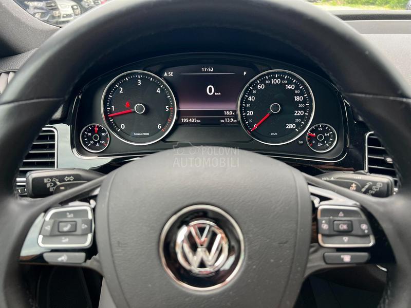 Volkswagen Touareg 3.0 TDI/Vazduh/Pano