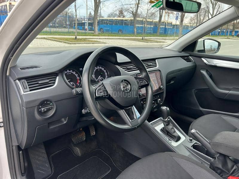 Škoda Octavia 1.6 TDi DSG CH
