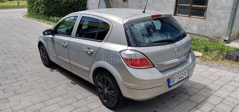 Opel Astra H 1.6 twinport