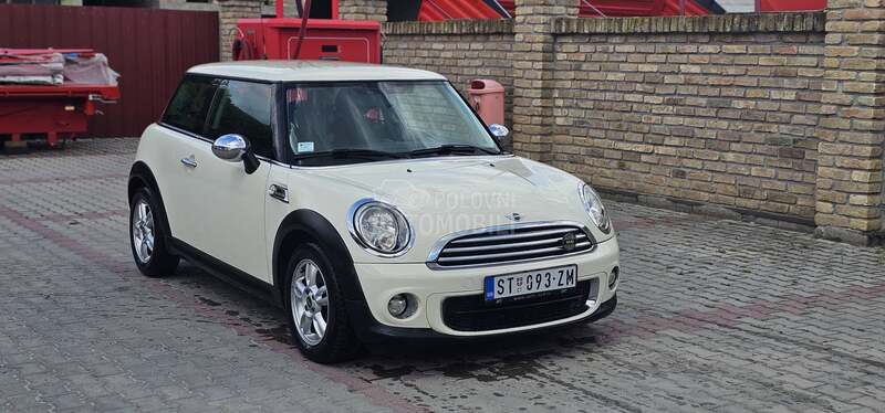 MINI Cooper 