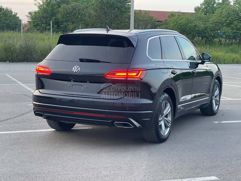 Volkswagen Touareg 3.0 tdi /R line /