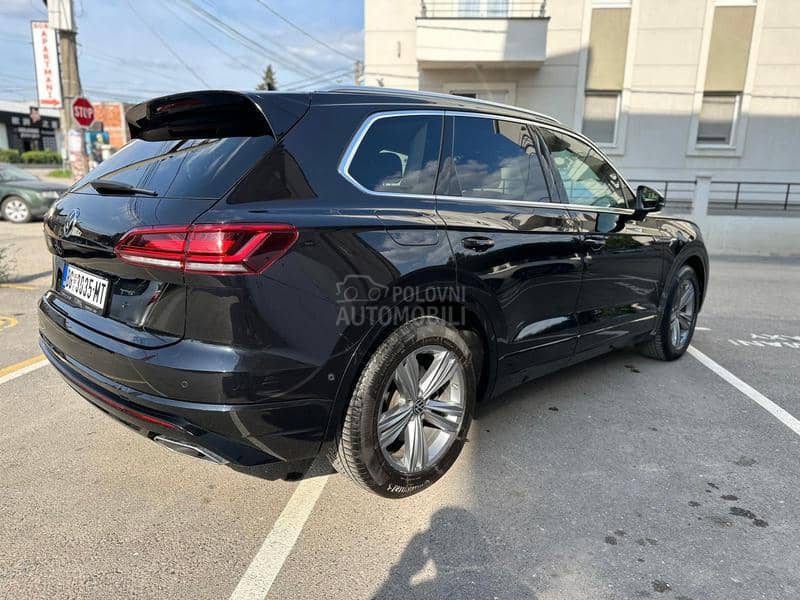 Volkswagen Touareg 3.0 tdi /R line /