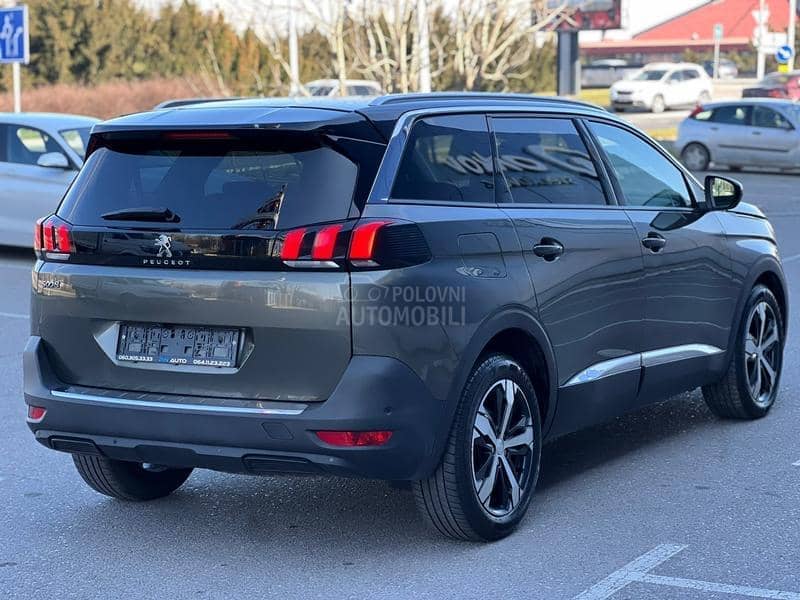 Peugeot 5008 1.5 HDI 7sed
