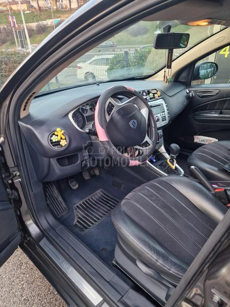 Lancia Delta 2.0 JTD