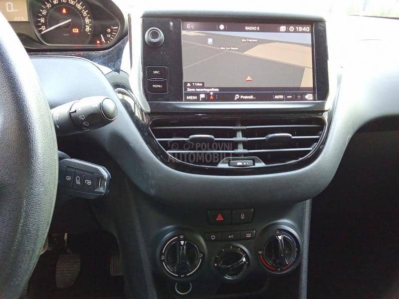 Peugeot 208 1.6hdi