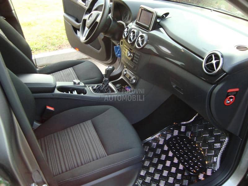 Mercedes Benz B 200 1.8Executive