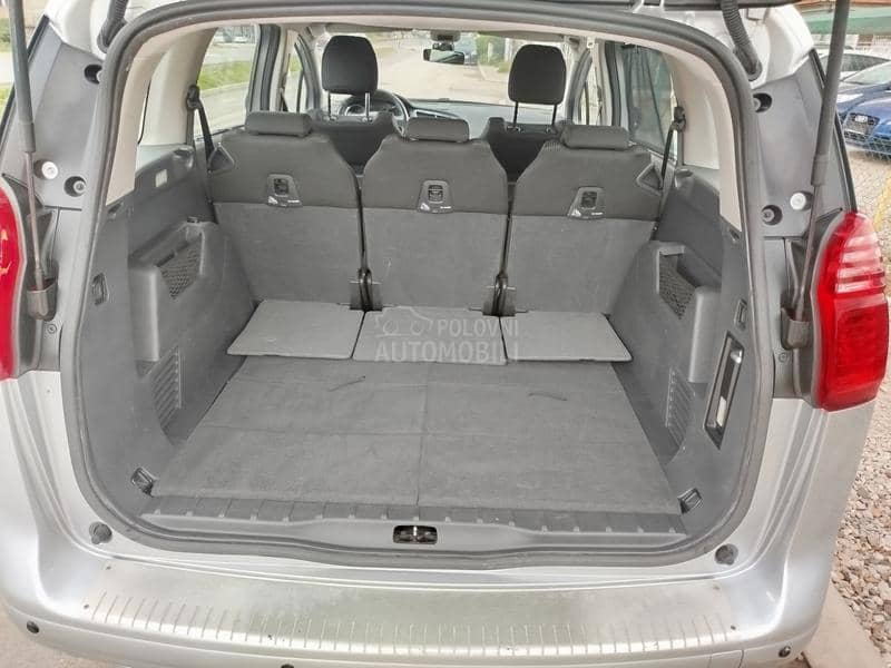 Peugeot 5008 1.6d u.v.o.z. C H