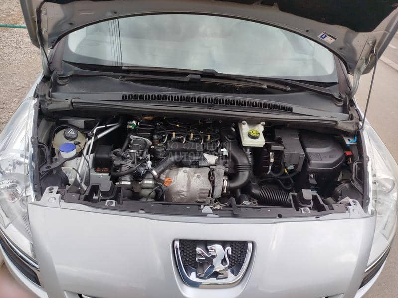 Peugeot 5008 1.6d u.v.o.z. C H