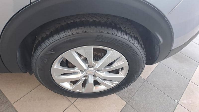 Peugeot 3008 1.5 BLU NAV LED ALU
