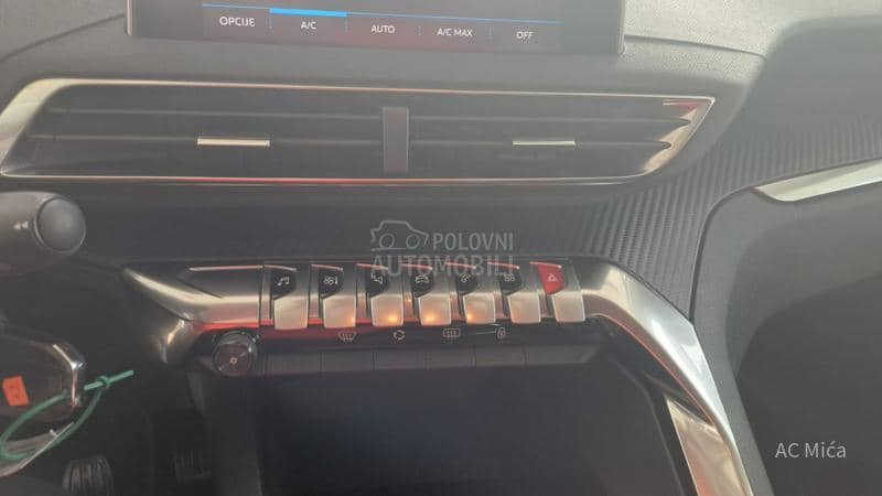 Peugeot 3008 1.5 BLU NAV LED ALU