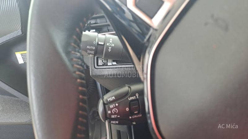Peugeot 3008 1.5 BLU NAV LED ALU
