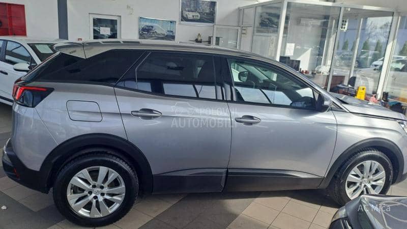 Peugeot 3008 1.5 BLU NAV LED ALU