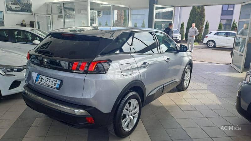 Peugeot 3008 1.5 BLU NAV LED ALU