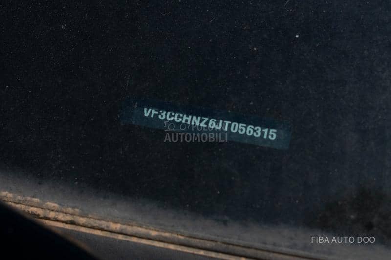 Peugeot 208 1.2Turbo Allure