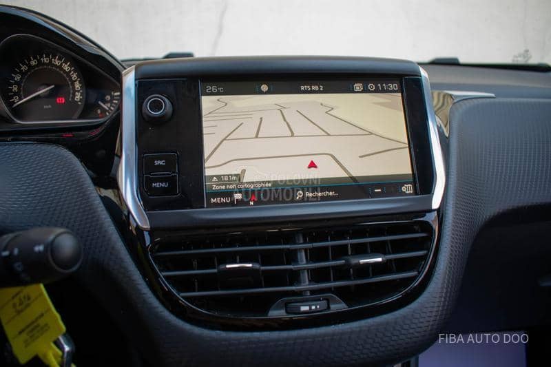 Peugeot 208 1.2Turbo Allure
