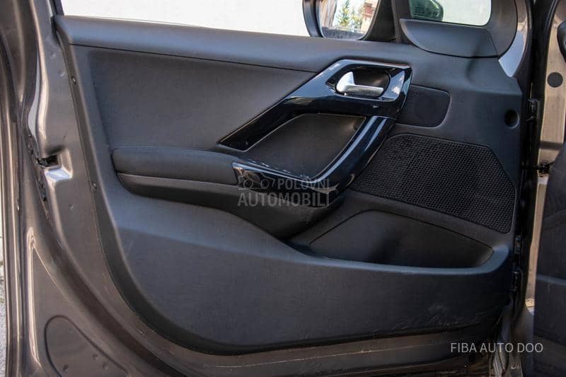 Peugeot 208 1.2Turbo Allure