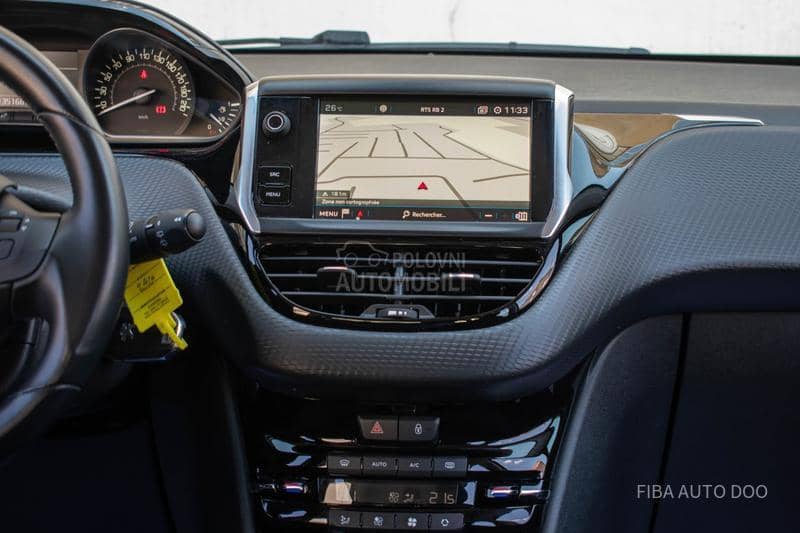 Peugeot 208 1.2Turbo Allure