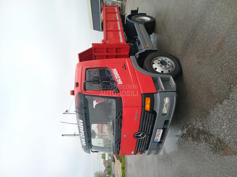 Mercedes Benz 1223