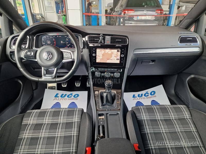 Volkswagen Golf 7 .5 1.4 TSI R LINE