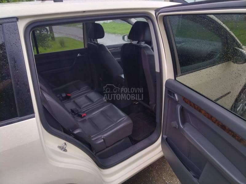 Volkswagen Touran 1.9 tdi DSG