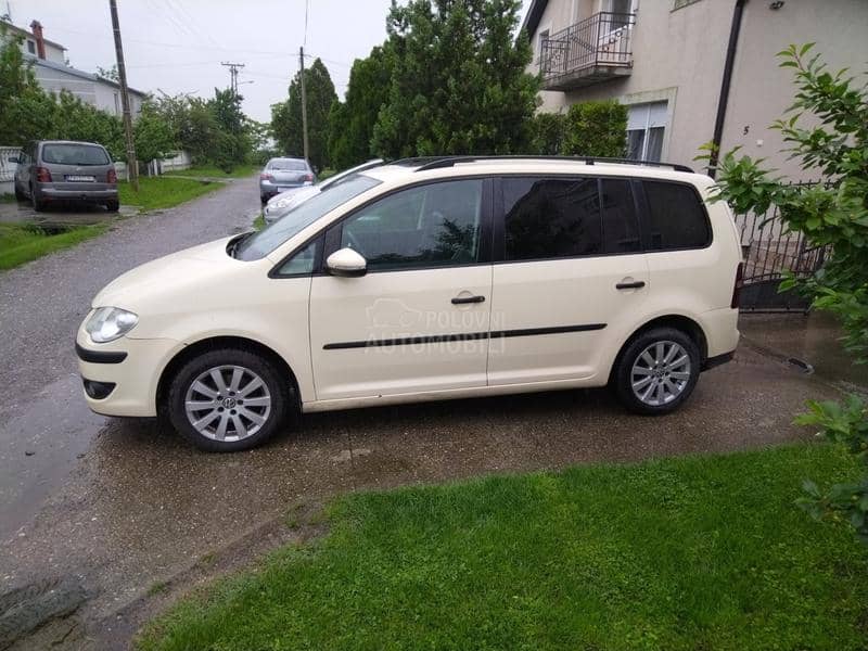 Volkswagen Touran 1.9 tdi DSG