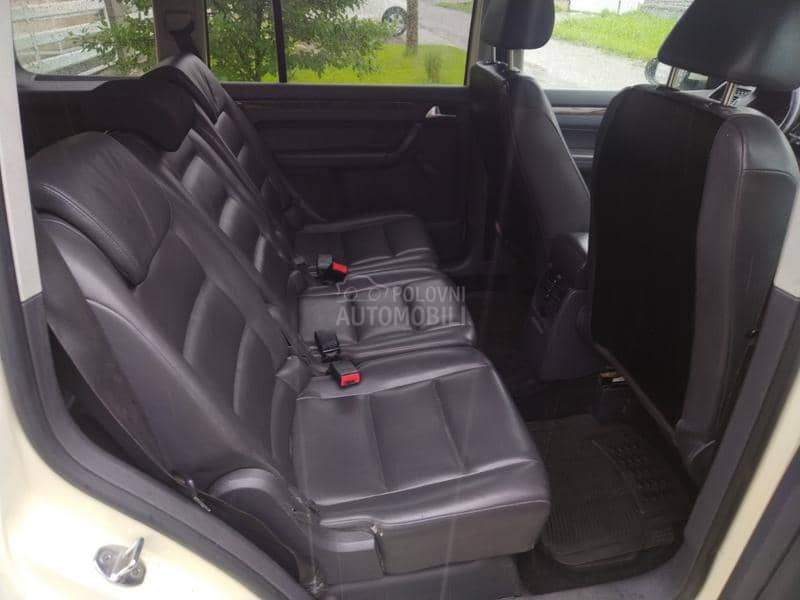 Volkswagen Touran 1.9 tdi DSG