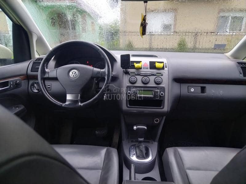 Volkswagen Touran 1.9 tdi DSG