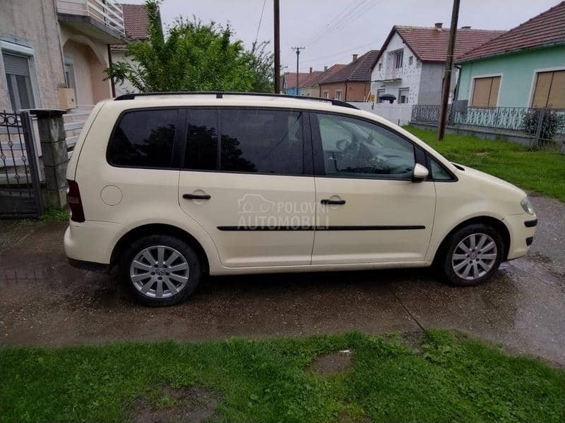 Volkswagen Touran 1.9 tdi DSG