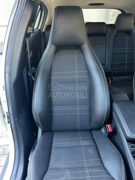 Mercedes Benz GLA 200 AMG line