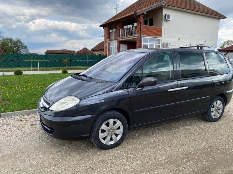 Citroen C8 