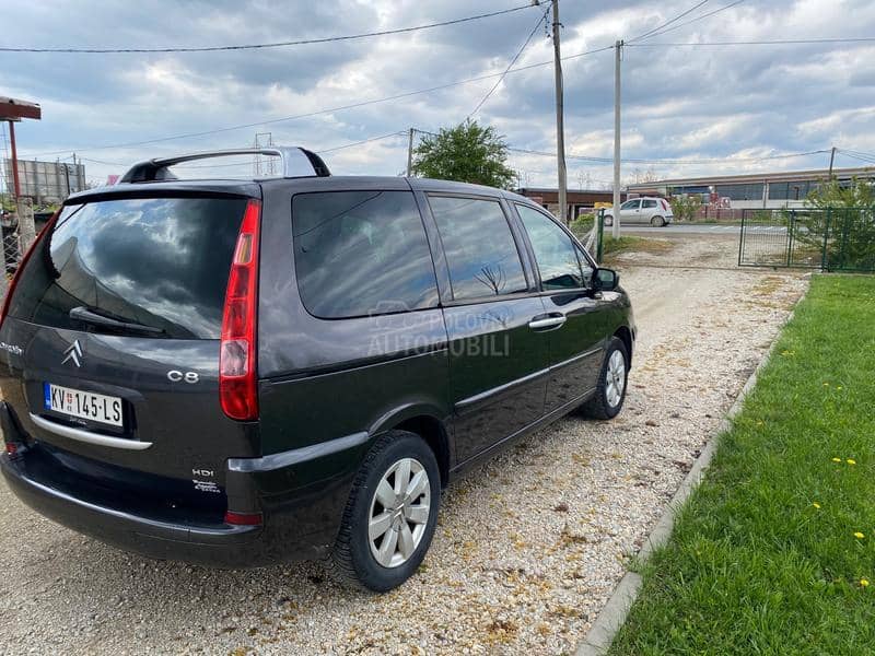 Citroen C8 