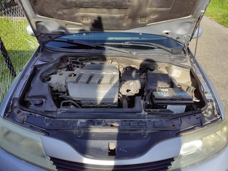 Renault Laguna 2
