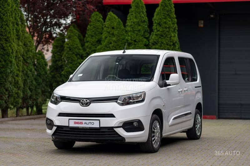 Toyota Proace City N1/5 SEDIŠTA