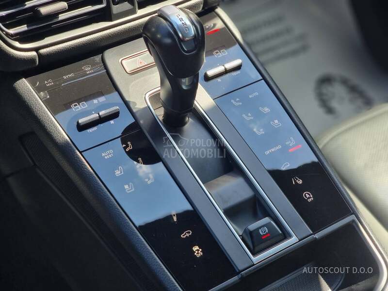 Porsche Macan 2.0 265 hp