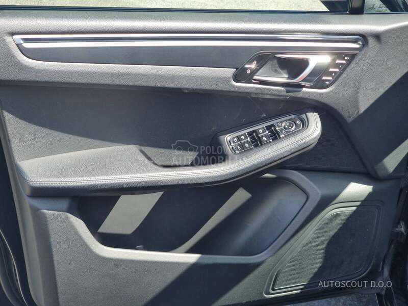 Porsche Macan 2.0 265 hp