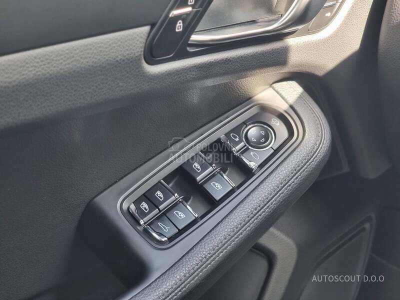 Porsche Macan 2.0 265 hp