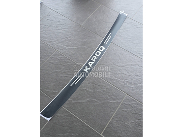 Karoq karbon nalepnica branika za Škoda Karoq