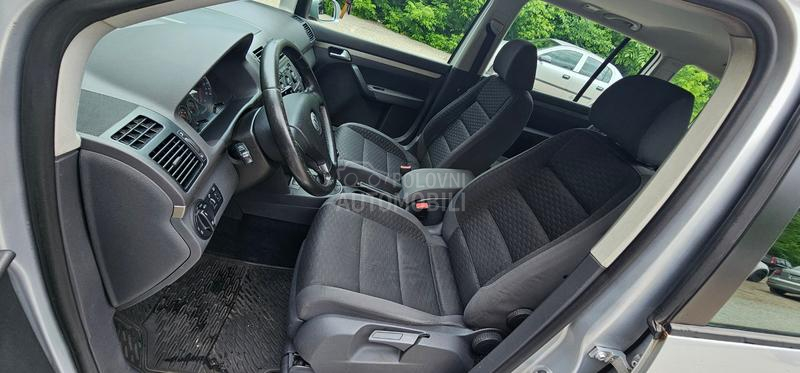 Volkswagen Touran 2.0 TDI 8v TRENDLINE