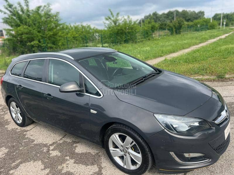 Opel Astra J 1.7CDTI COSMO