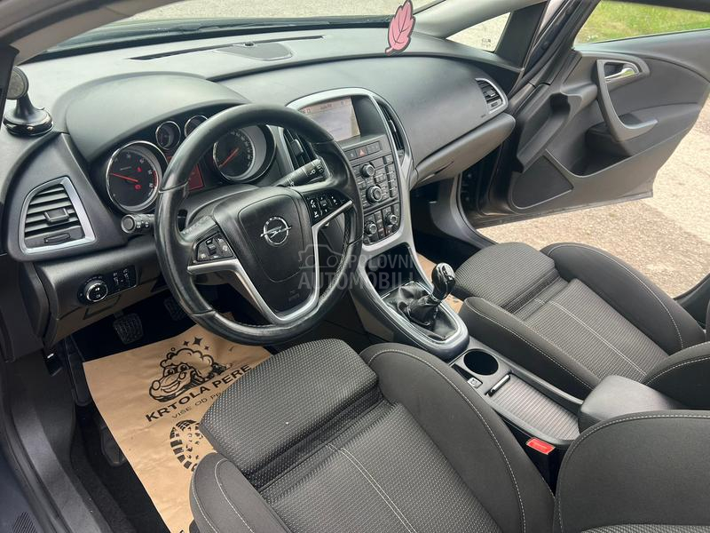 Opel Astra J 1.7CDTI COSMO