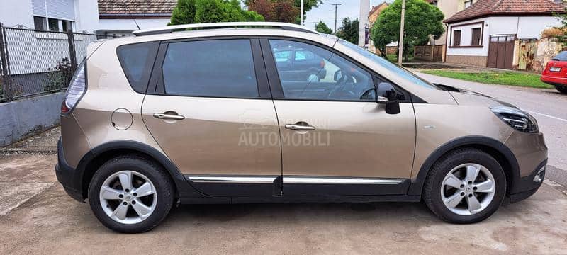 Renault Scenic 1.6 DCI X-mod BOSE