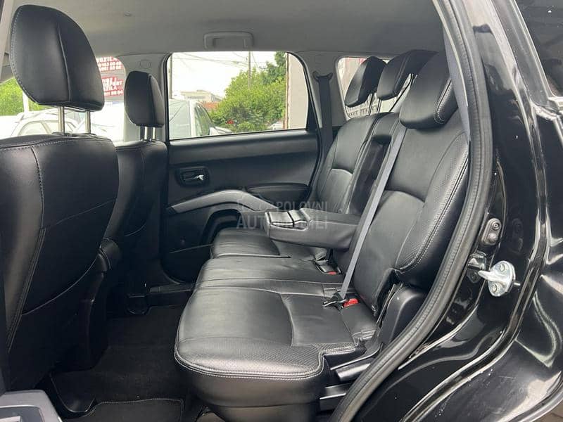 Peugeot 4007 2.2HDI/4x4/7SED
