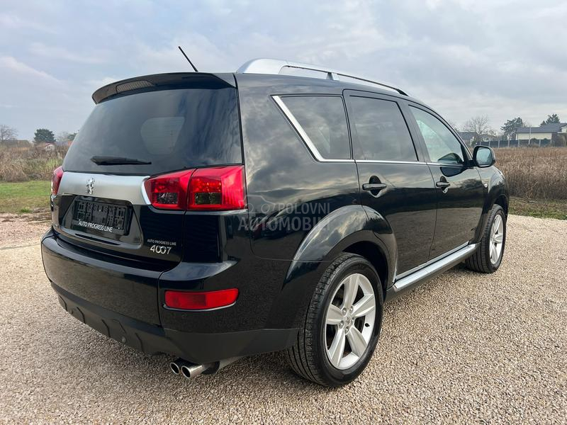 Peugeot 4007 2.2HDI/4x4/7SED