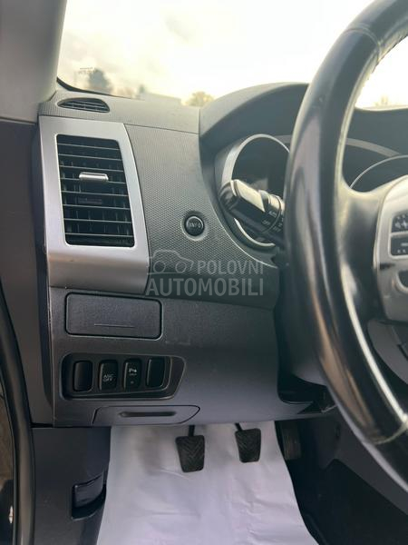 Peugeot 4007 2.2HDI/4x4/7SED